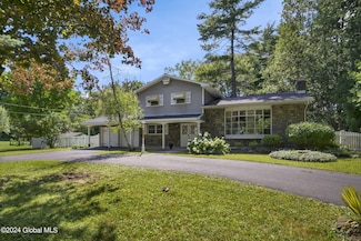 7 Colonie Ave, Latham, NY 12110