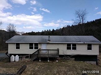 1268 County Rd, Windsor, VT 05089