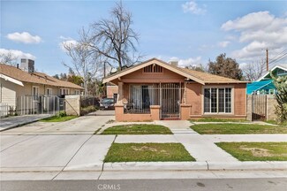 2122 Palm St, Bakersfield, CA 93304
