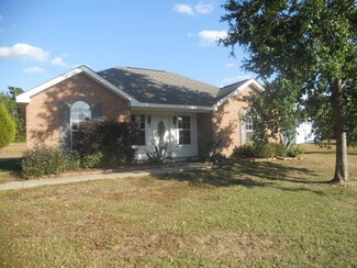 21 Brielle Ln, Wiggins, MS 39577