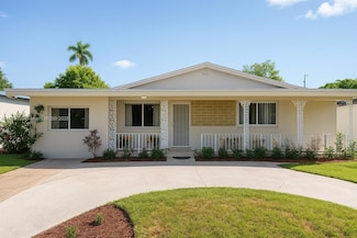 6685 NW 39th St, Virginia Gardens, FL 33166