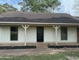 3572 Evergreen Dr, Olive Branch, MS 38654