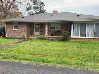 1392 Jefferson St, Boydton, VA 23917