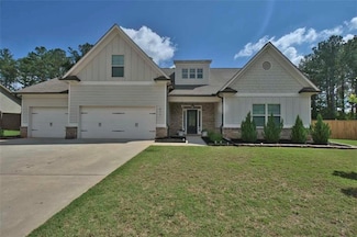 637 Cardigan Dr, Hoschton, GA 30548