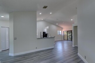 15 Via de Casas Sur Unit 201, Boynton Beach, FL 33426