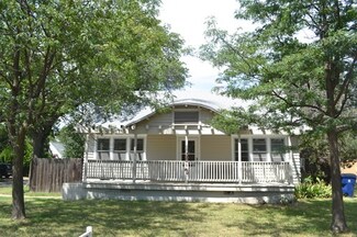 4402 E Central Ave, Wichita, KS 67208