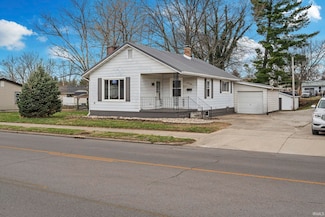 460 S Section St, Sullivan, IN 47882
