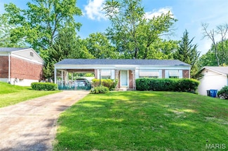 1755 Atmore Dr, Saint Louis, MO 63136
