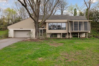 6136 Sherman Cir, Edina, MN 55436