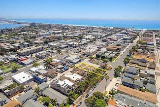 1135 Felspar St, San Diego, CA 92109