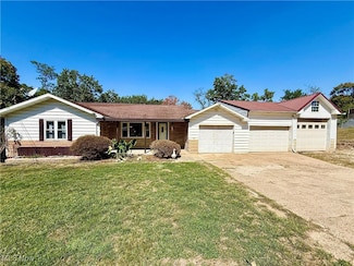 1405 15th Ave, Parkersburg, WV 26101