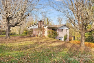 204 Providence Rd, Asheville, NC 28806