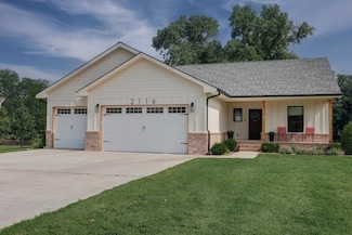2116 Eastridge Dr, Arkansas City, KS 67005