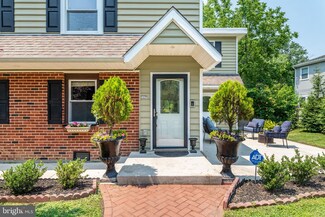 4061 Hillside Rd, Lafayette Hill, PA 19444