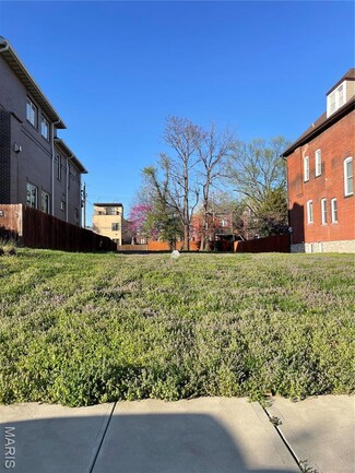 4337 Washington Blvd, Saint Louis, MO 63108
