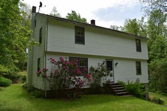 152 Glen Ave, Readsboro, VT 05350