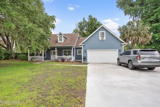 1040 Otter Cir, Beaufort, SC 29902