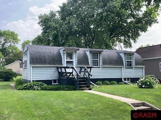 313 313 Linden St SE, Sleepy Eye, MN 56085