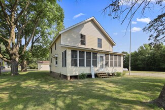 140 Dorans St, Glencoe, MN 55336