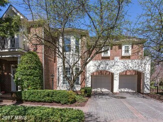 9123 Town Gate Ln, Bethesda, MD 20817