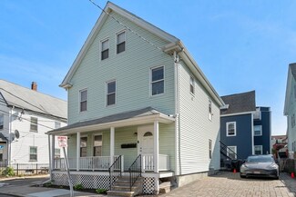 32 Richardson St, Somerville, MA 02145