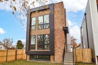 3015 N Normandy Ave, Chicago, IL 60634