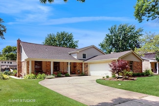 3026 N Stratford Rd, Arlington Heights, IL 60004