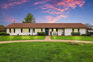 2729 Hill Ln, Cleburne, TX 76031