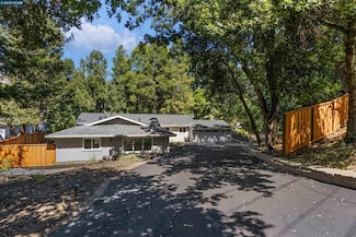 706 St Marys Rd, Lafayette, CA 94549