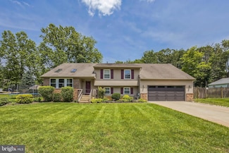 5 Ferro Dr, Sewell, NJ 08080