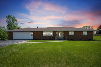 13432 N Cascade Rd, Dubuque, IA 52003