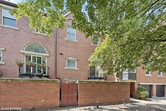 5230 S Cornell Ave Unit A, Chicago, IL 60615