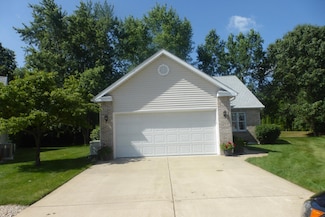 1314 Honeysuckle Ln, Niles, MI 49120