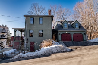 10 Academy St, Hallowell, ME 04347