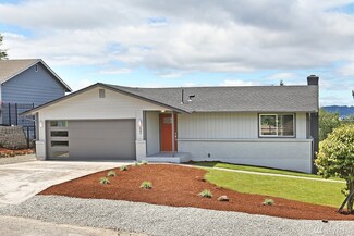 902 S Locust Ln, Tacoma, WA 98465