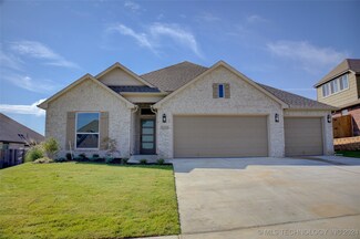 7409 E Louisville St, Broken Arrow, OK 74014