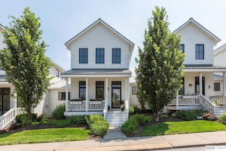 703 Pacific St, Omaha, NE 68108