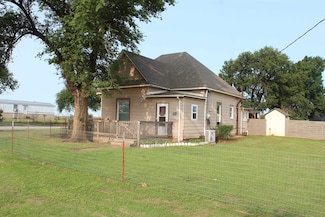 387 S D St, Mutual, OK 73853
