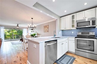 3030 Binnacle Dr Unit 309, Naples, FL 34103