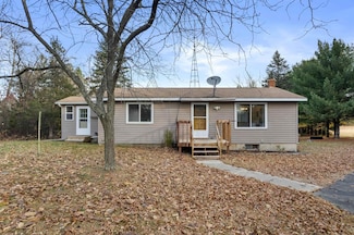 W3195 49th St, Mauston, WI 53948