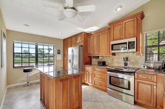 8326 Mooring Cir, Boynton Beach, FL 33472
