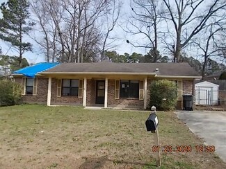 2306 Roundup Dr, Hephzibah, GA 30815