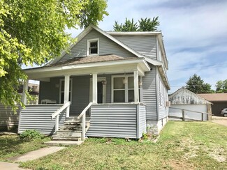 739 W Madison St, Pontiac, IL 61764