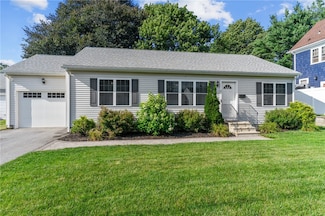 21 Charles St, Cranston, RI 02920