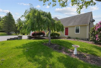 26 Ridgeside Ln, Tiverton, RI 02878