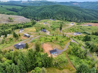 215 Stewart Dr, Kelso, WA 98626