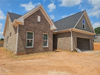 6017 Haywood St, Clemmons, NC 27012