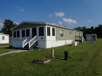 426 Sandybrook Dr, Hamlin, NY 14464