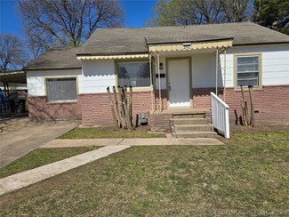 5327 E 3rd St, Tulsa, OK 74112