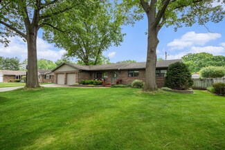 1544 Jasmine Rd, Saint Joseph, MI 49085